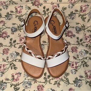 White/pink/rose gold Braided Sandals - women’s 9